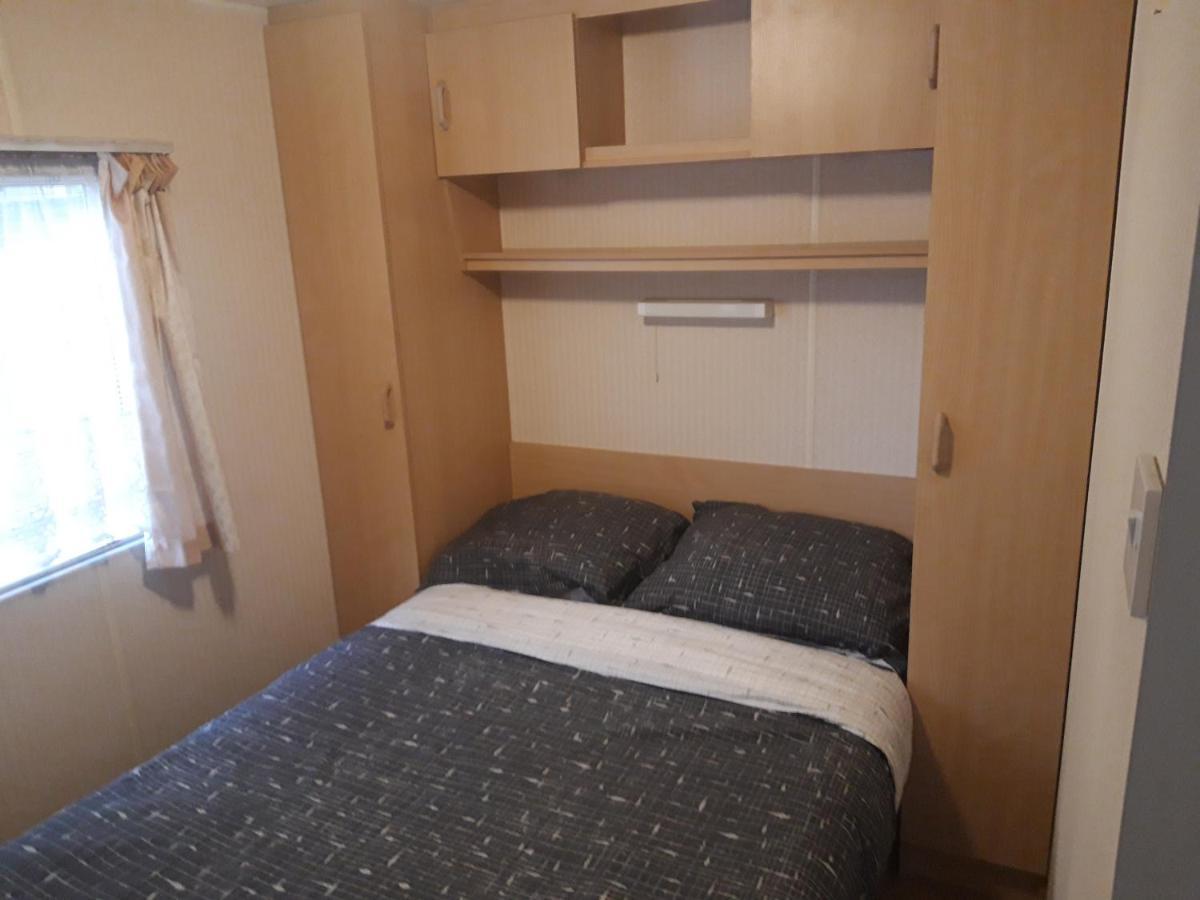 Mulder'S Vakantiehuis, Jaarplaats 108 Op Recreatiepark De Tien Heugten Schoonloo Dış mekan fotoğraf